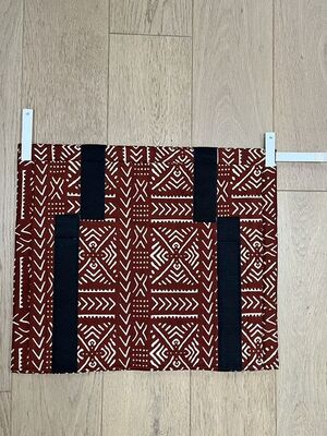 Coussin envers avec bandes auto-aggrippantes et profilés (baleines métalliques)