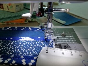M2 mac coutures laterales 1 cm.jpg